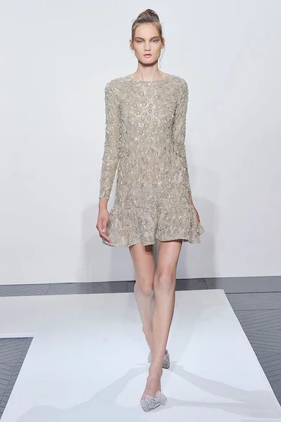 Look 33